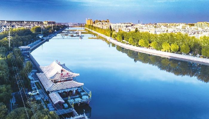Summer by the Dang River in Dunhuang