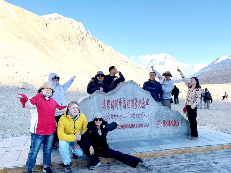 11-Day Classic Panorama Tibet Tour: Lhasa, Everest, Nyingchi & More