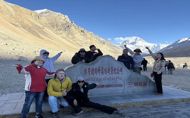 Tourist Photo of Mount Everest