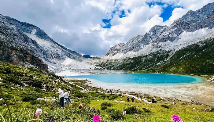 Milk Sea in Daocheng Yading