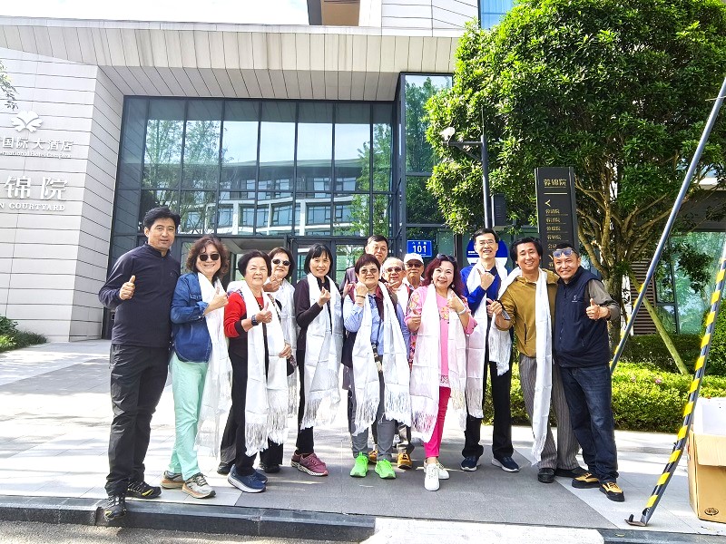 4-Day Lhasa Small Group Tour: Discover Tibet’s Heart and Local Culture