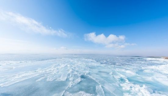 Winter in Qinghai Lake