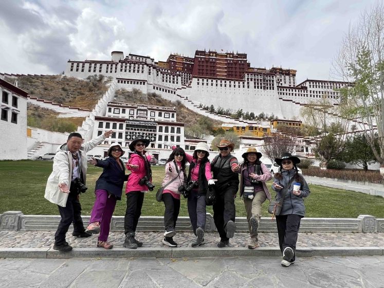 The Ultimate Tibet Exploration: 10 Days from Lhasa to Everest, Northern Tibet Prairies and Holy Lake Namtso