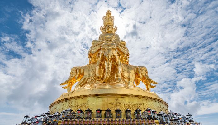 Ten-Direction Samantabhadra Bronze Statue at Jinding, Mount Emei