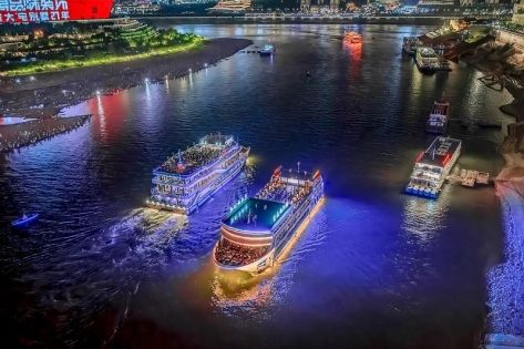 Chongqing night cruise