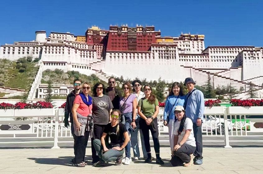 7 Days Lhasa to Kathmandu Overland Group Tour with Mt.Everest & Yamdrok Lake