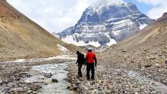 15-Day Mount Kailash Pilgrimage Tour: Ngari, Lake Manasarovar, Lhasa, E.B.C. & More