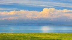 The Sapphire of the Tibetan Plateau: Guide to Qinghai Lake’s Scenery, History, and Culinary Traditions