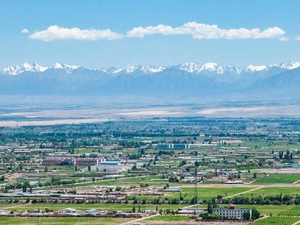 A Journey Through a Millennium: Guide to the Landscapes, History, and Flavors of the Hexi Corridor
