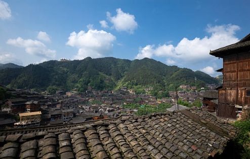 Walking Among the Clouds: Guide to Xijiang Qianhu Miao Village’s Culture and Scenery