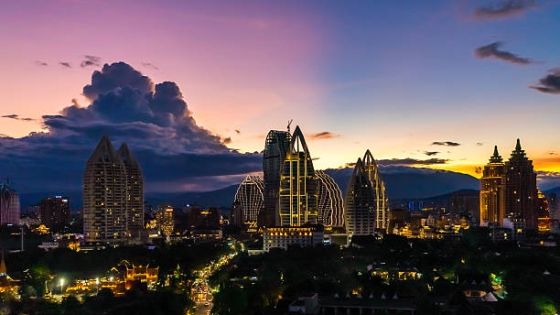 A 20°C Summer Feast: The Ultimate Deep Travel Guide to Yunnan