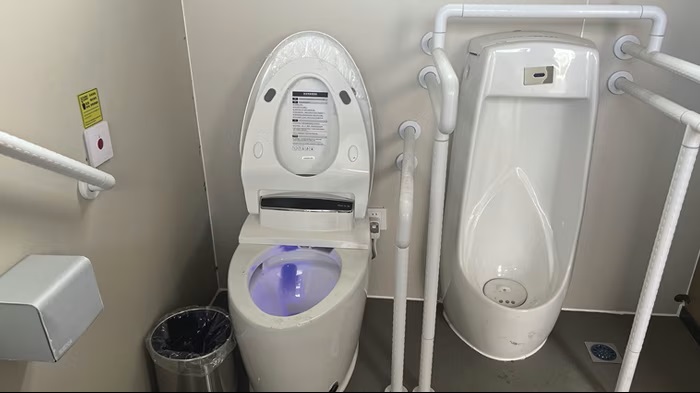 Toilet at Lhasa Gonggar Airport