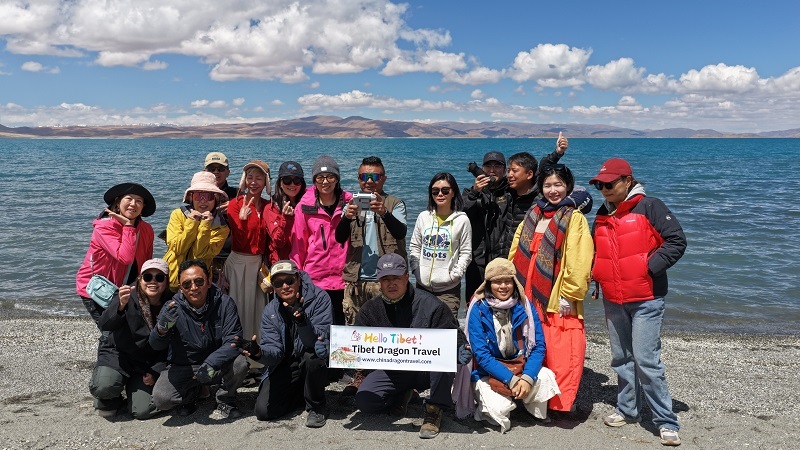 Tibet Tourists