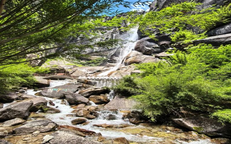 Kadin Valley Tianfo Waterfall Guide: A Hidden 318 Highway Gem in Nyingchi, Tibet