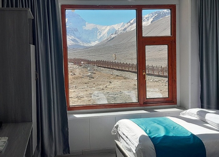 Rongbuk Hotel