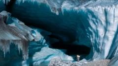 Tibet Blue Ice Cave Guide: Best Time to Visit Laigu Glacier