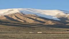 Tibet by Train Travel Guide : First-Time Guide to Taking the Train to Lhasa