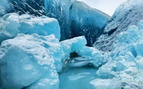 Yalong Glacier