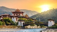 Tiger’s Nest vs Punakha Dzong: Which Bhutan Landmark Should You Visit?