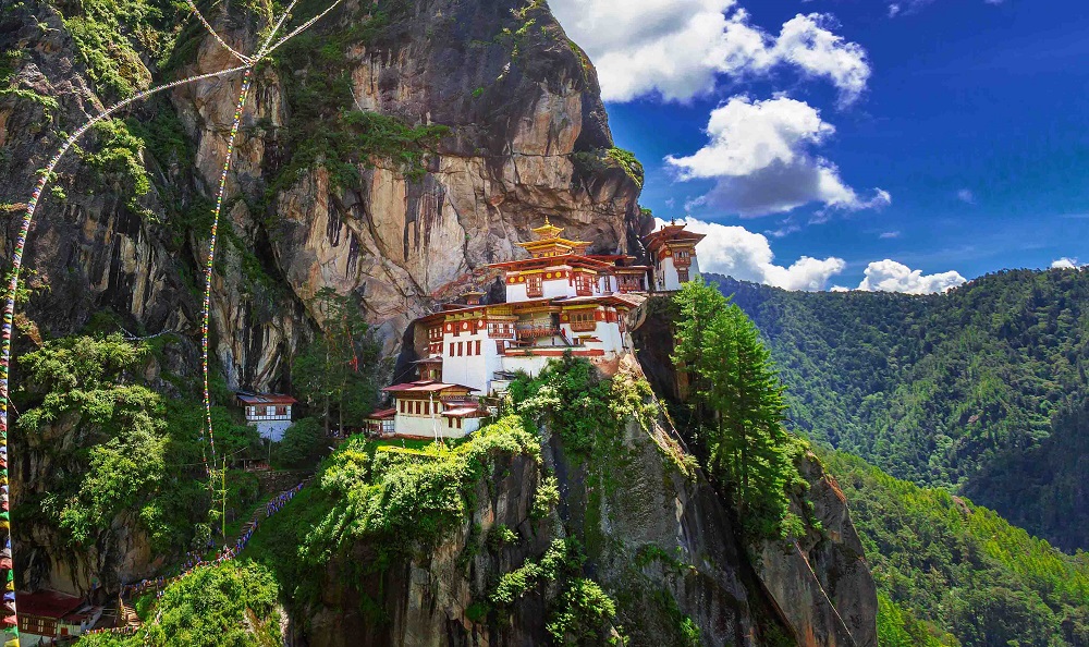 6 Days Bhutan Tour: A Comprehensive Journey to Thimphu, Punakhk & Paro