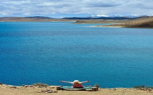 yamdrok lake