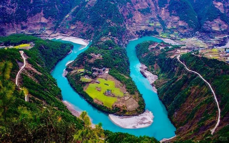 The Nujiang First Bend